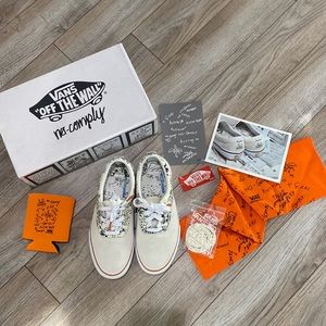 Extremely RARE! Limited Edition Vans! *NoComply X DanielJohnston*  W/Accessories